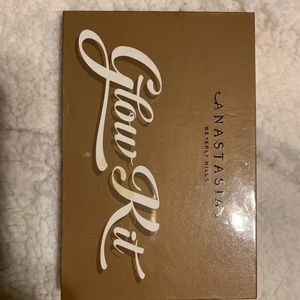 Anastasia Glow Kit